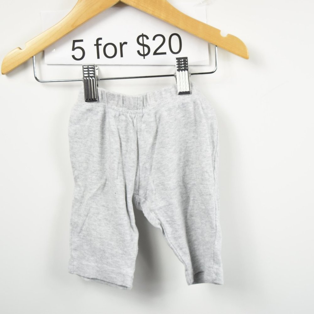 Grey cotton pants with pocket detail